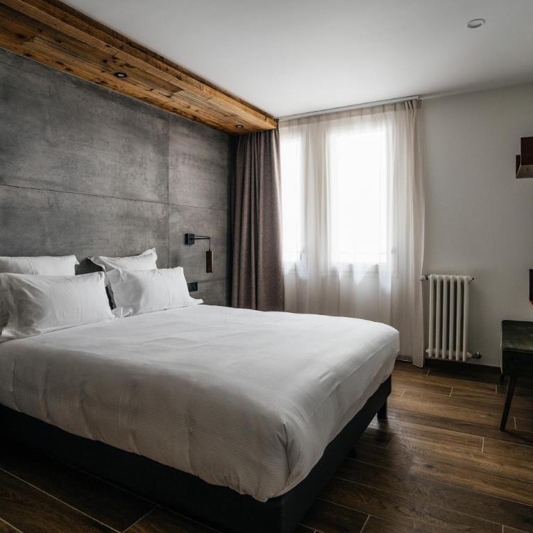 Auberge du Lyonnais - Hébergement Standard - Vue sur Ville - 1