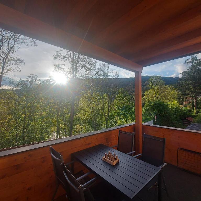 AusZeit Steiraland 8 mit überdachten Balkon und Parkplatz - Apartment mit 1 Schlafzimmer - 1