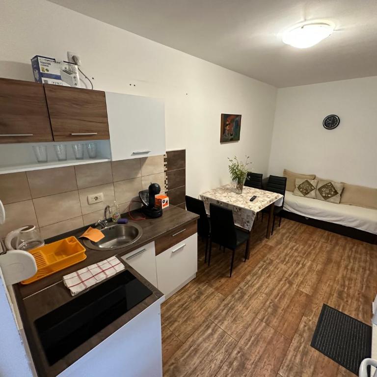 Belada Apartment - Deluxe Apartment - 11