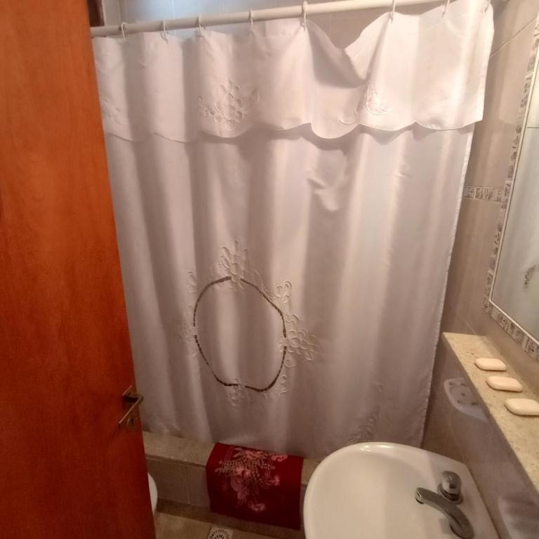 Trujui Host - Habitación Cuádruple con baño privado - 4