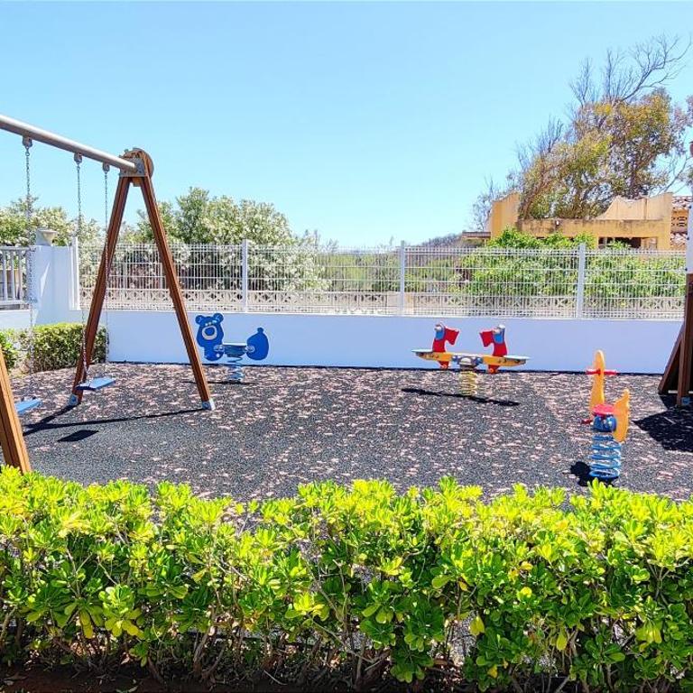 Apartamento Jardines de Deveses by DENIA COSTA - Apartamento de 3 dormitorios - 54