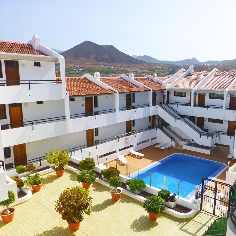 Stylish flat and pool with 3 rooms, sleeps 6, Los cristianos - Apartamento de 2 dormitorios - 1