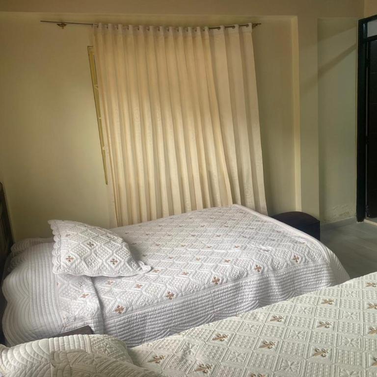 Los Geranios Hospedaje - Habitación Doble - 2 camas - 6