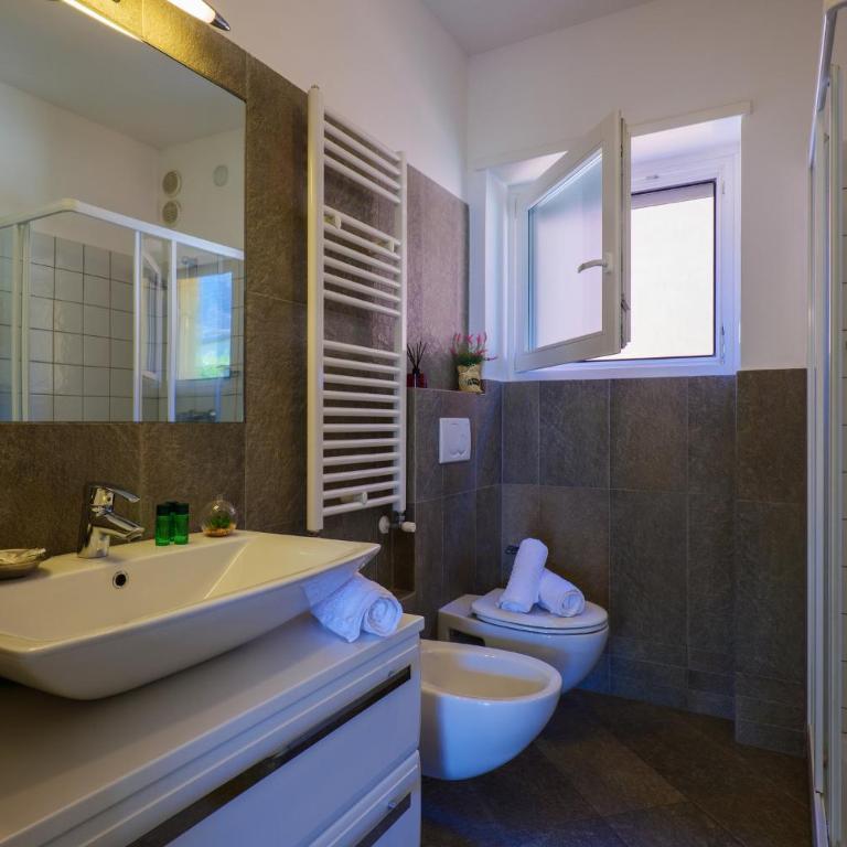Residence Girasole Casa Gialla - Appartamento con 3 Camere da Letto e Terrazza - 9