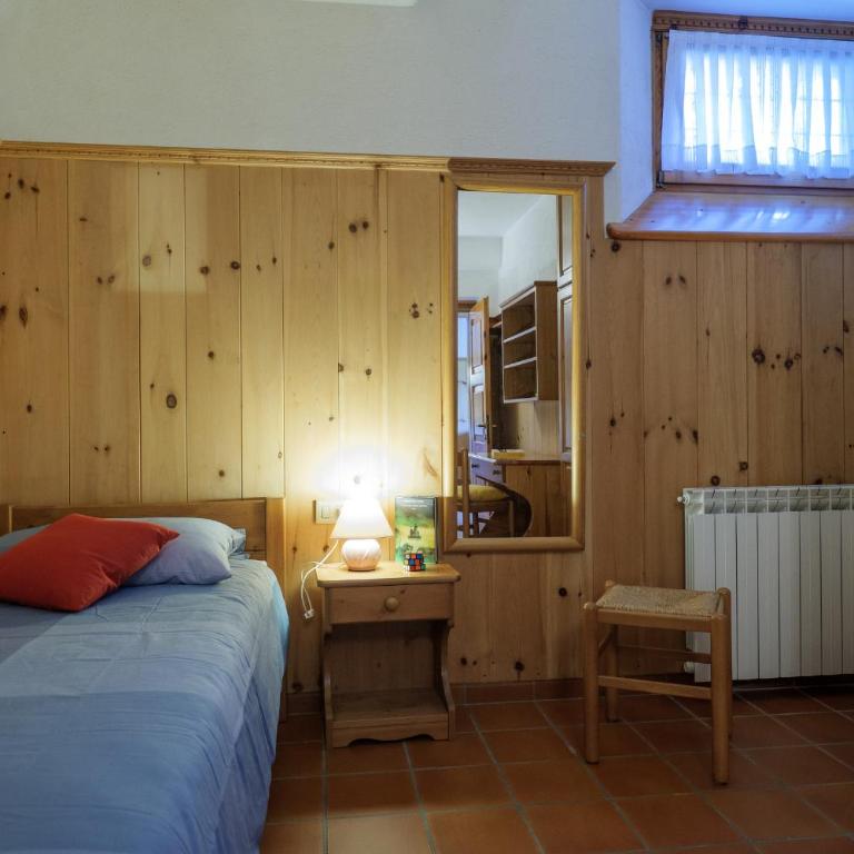 Villa Carlo - Appartamento con 2 Camere da Letto e Giardino - 3