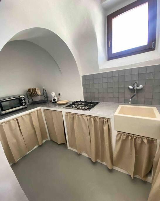 Trullo Le radici del Pino - Casa con 2 Camere da Letto - 12