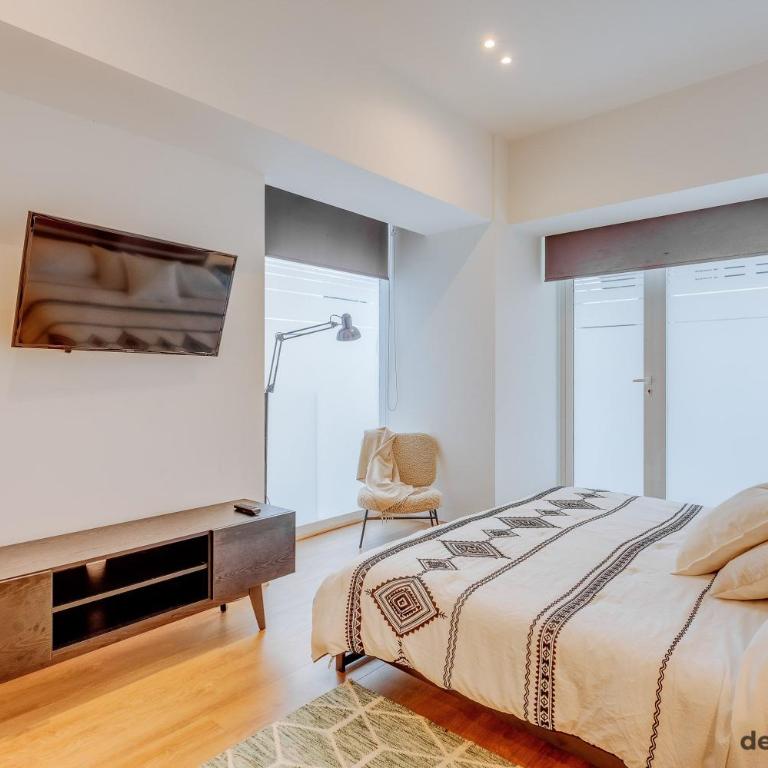 Lovely & Spacious Apartment with Pool & Gym in La Condesa - Icon - Two-Bedroom Apartment - 7