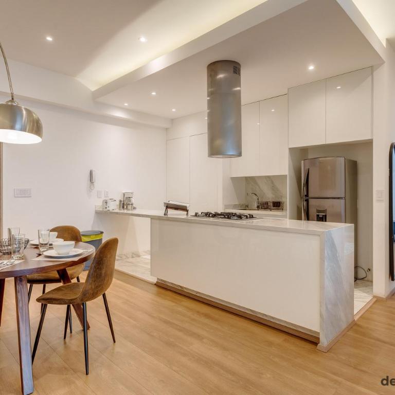 Lovely & Spacious Apartment with Pool & Gym in La Condesa - Icon - Two-Bedroom Apartment - 6