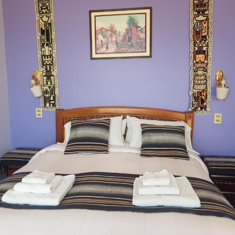 Hostal Phaxsi - Habitación Deluxe con cama extragrande - 11