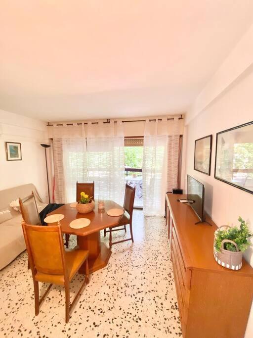 Apartamento Formenton a 100m de la playa Levante - Apartamento de 1 dormitorio - 10