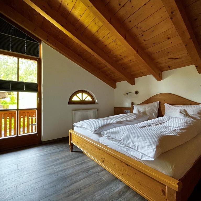 Ferienwohnungen Beim Hausbacher - Apartment mit 2 Schlafzimmern - 4