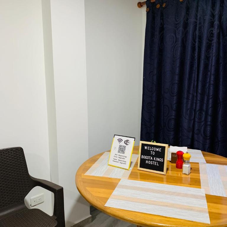 Apartaestudio cerca al Aeropuerto - Apartamento de 1 dormitorio - 8
