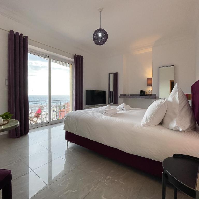 Villa l'ensoleillée vue panoramique mer, 250 m de la plage et du centre ville - Studio - Vue sur Mer - 1
