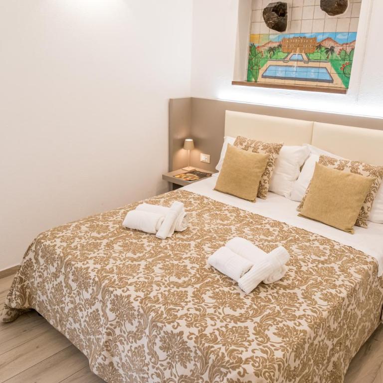 Barlaman Luxury Rooms - Superior King Room - 2