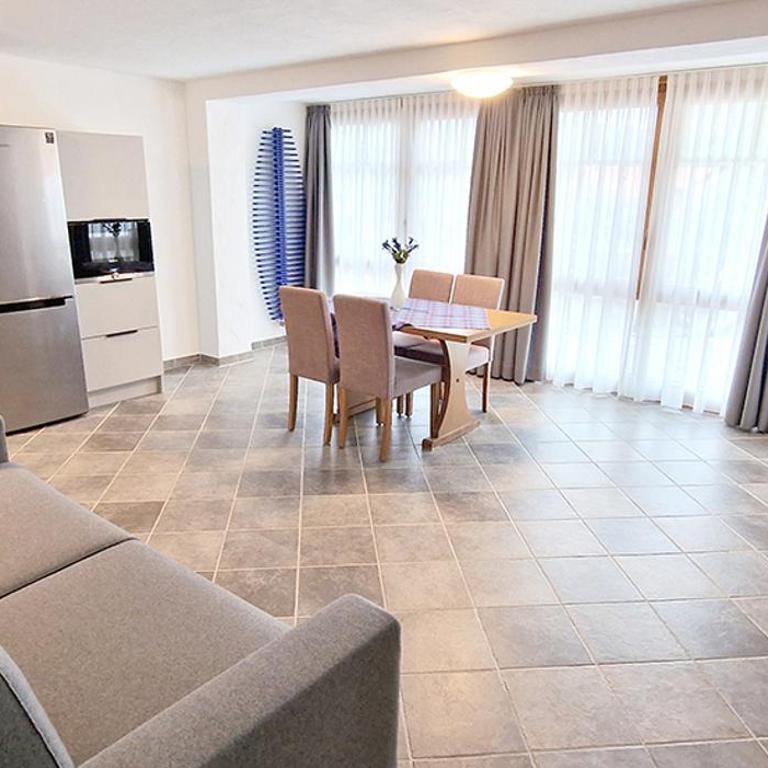 Hotel Anneliese - Apartment mit Blick auf die Berge - 2