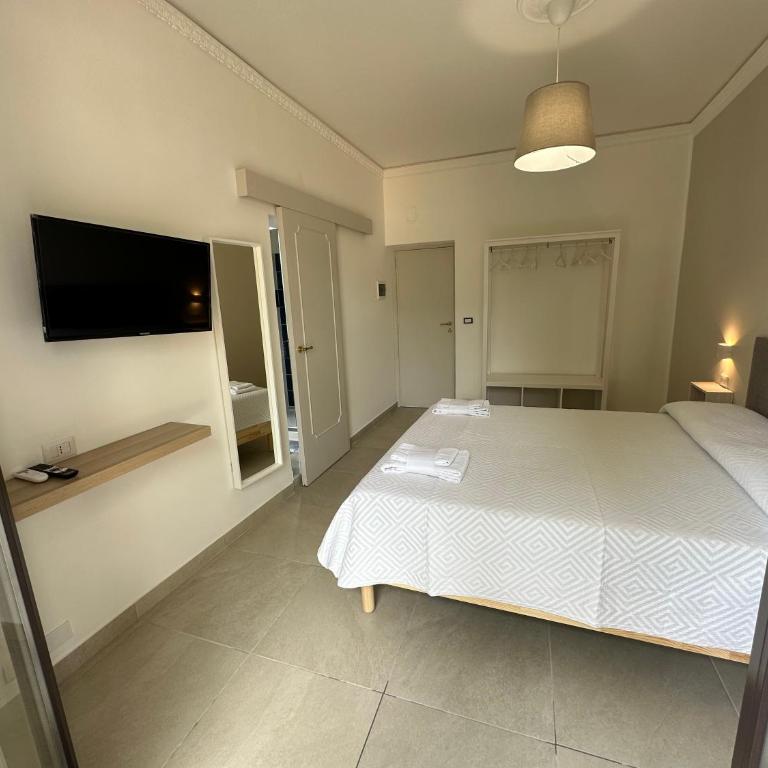 MIRA taormina rooms - Camera Queen con Vista Mare - 9