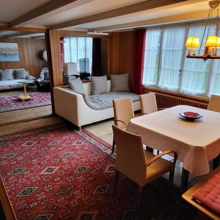 Cosy Traditional Swiss Chalet - Chalet - 2
