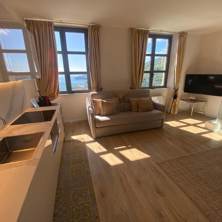 Miramare Apartments&Suites - Appartamento con 1 Camera da Letto e Vista Mare - Su 2 Livelli - 8