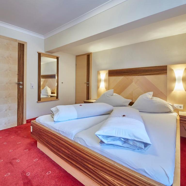 Hotel Forellenhof - Doppelzimmer mit Balkon - 2