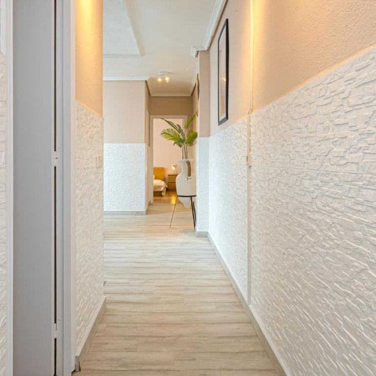 Casa Terra: Apartment 50 meters from the beach - Three-Bedroom Apartment - 27