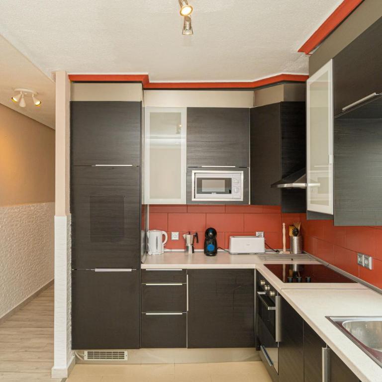 Casa Terra: Apartment 50 meters from the beach - Three-Bedroom Apartment - 19