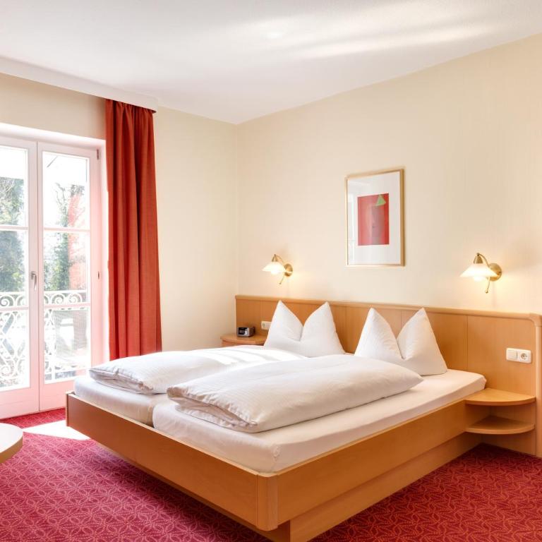 Hotel Bergfried & Schönblick - Deluxe Doppel-/Zweibettzimmer - 1