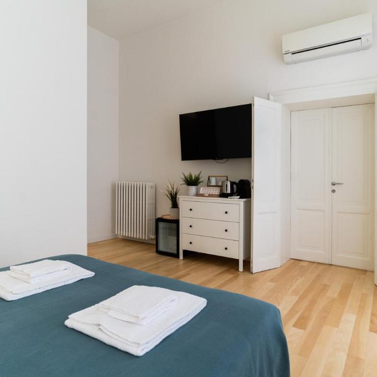 Residenza Leoncino - Camera Matrimoniale con Bagno Privato - 4