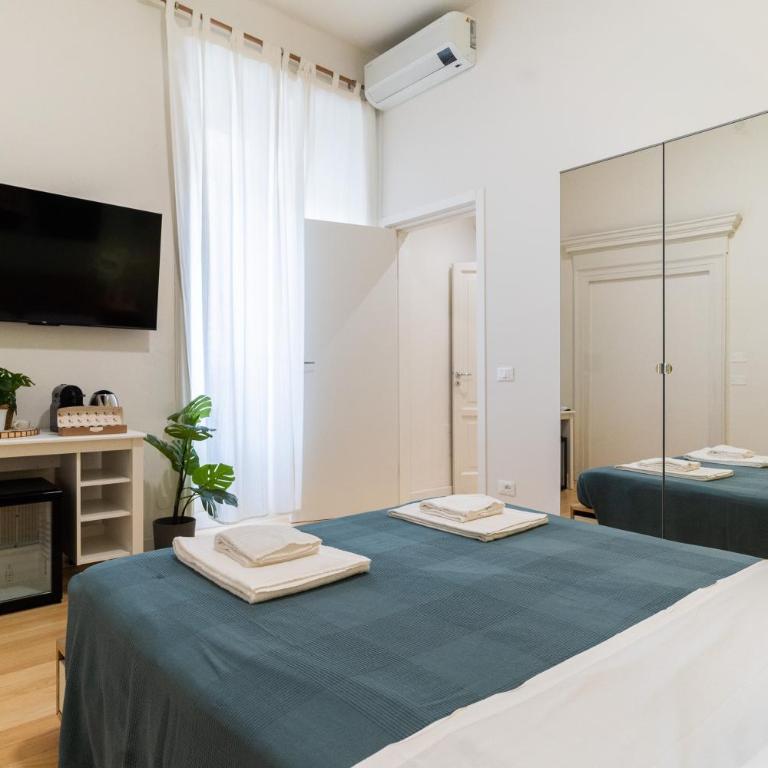 Residenza Leoncino - Camera Matrimoniale con Bagno Privato Esterno - 4