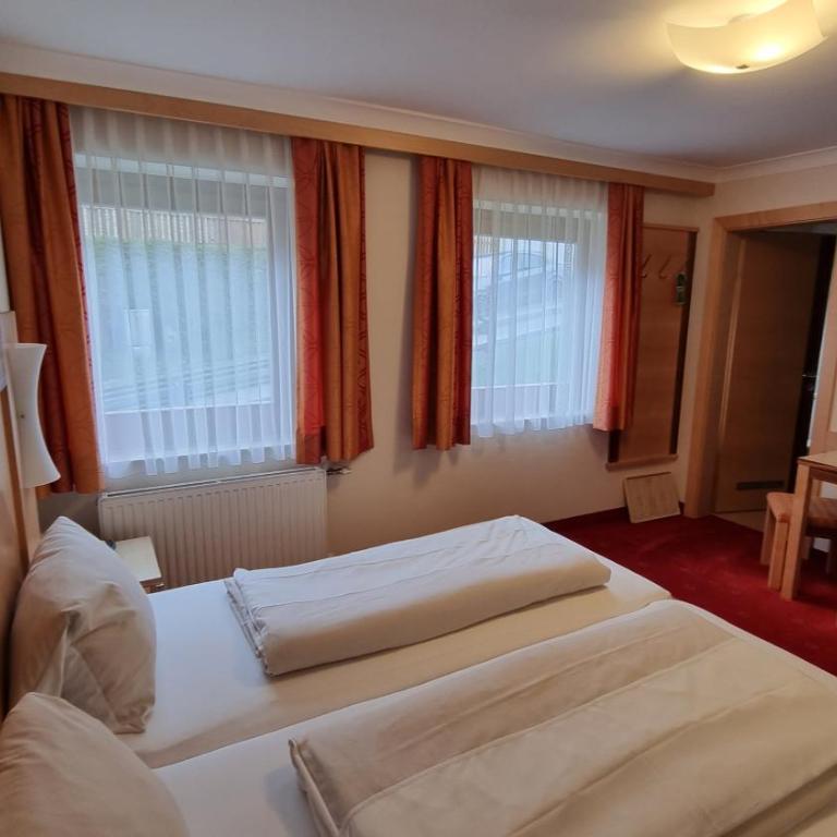 Hotel Forellenhof - Doppelzimmer mit Bergblick - 1