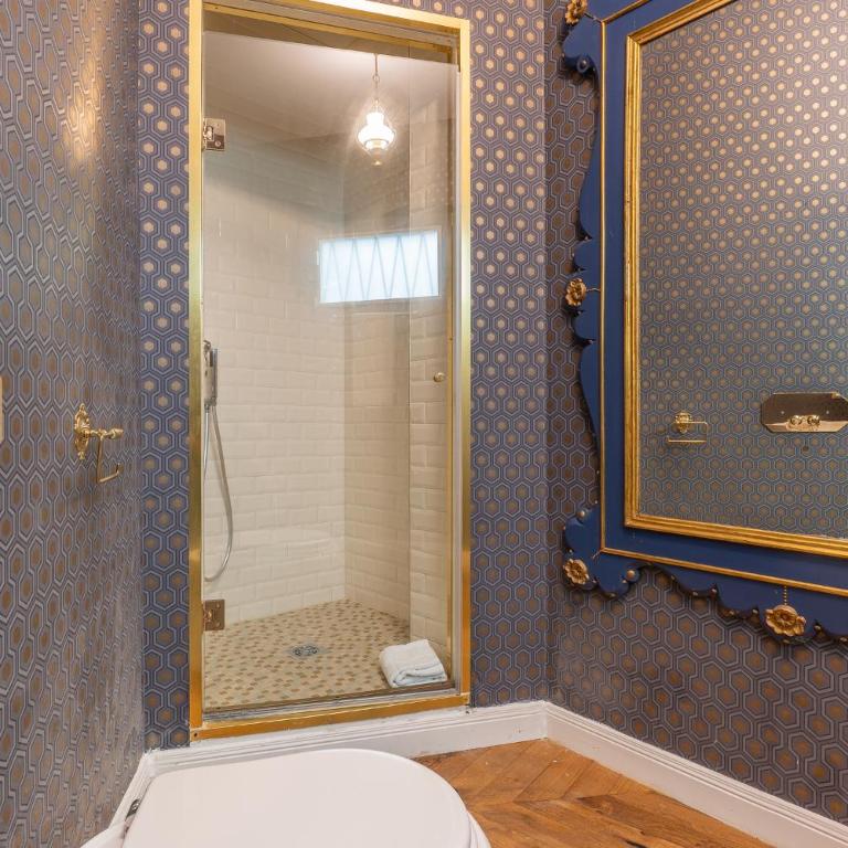 Duomo Smart Suites - Luxury Quadruple Room - 12