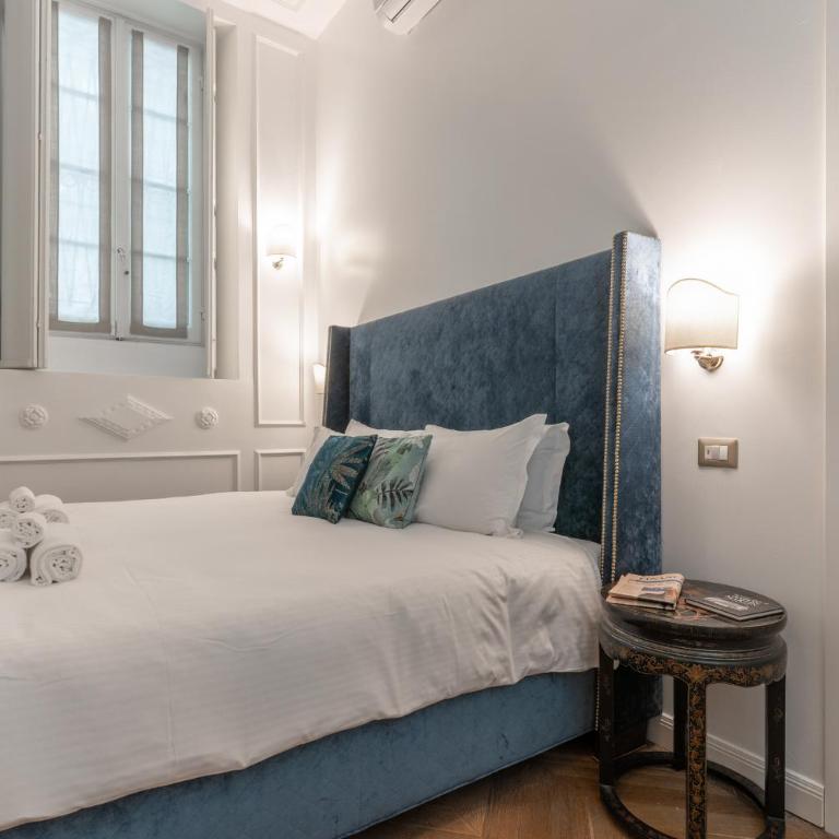 Duomo Smart Suites - Luxury Quadruple Room - 22