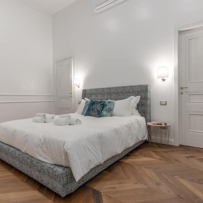 Duomo Smart Suites - Classic Quadruple Room - 4