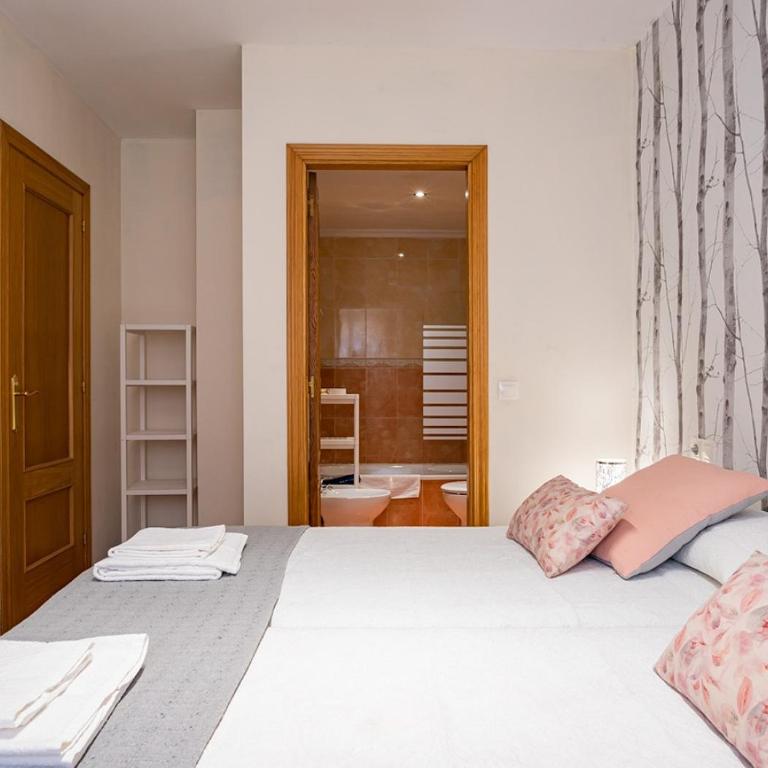 Apartamento céntrico con wifi y parking de coche tamaño medio - Apartamento de 2 dormitorios - 6