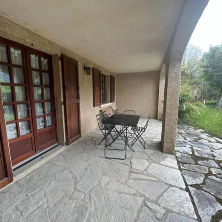 Bas de villa en face du lac de Savines - Maison 1 Chambre - 3