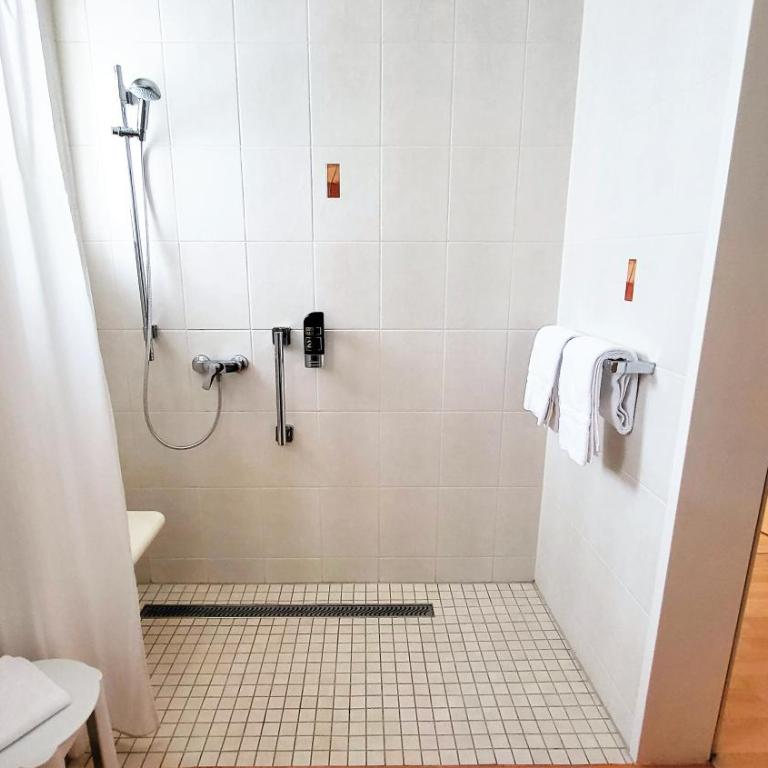 Hotel Kindler 2,0 Self-Check-In - Doppelzimmer - barrierefrei - 5