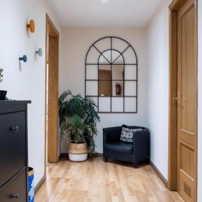 Apartamento céntrico con wifi y parking de coche tamaño medio - Apartamento de 2 dormitorios - 3