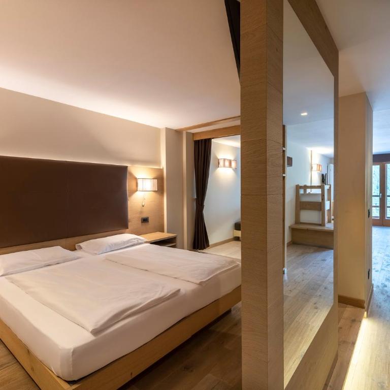 Design & Suite Hotel Ciarnadoi - Junior Suite - 4
