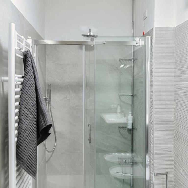 Como In Centro - by MyHomeInComo - Appartamento con 3 Camere da Letto - 33