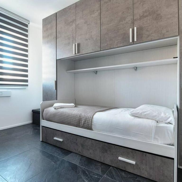Como In Centro - by MyHomeInComo - Appartamento con 3 Camere da Letto - 27