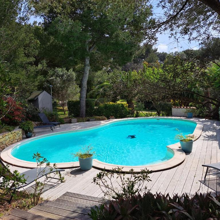 Rez de jardin villa independant Presqu'ile de Giens - Apartment - 4