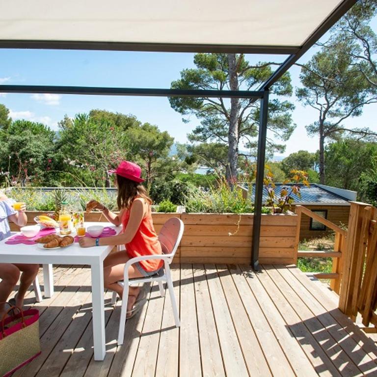 Camping Le Camp Du Domaine - Mobile Home - 1
