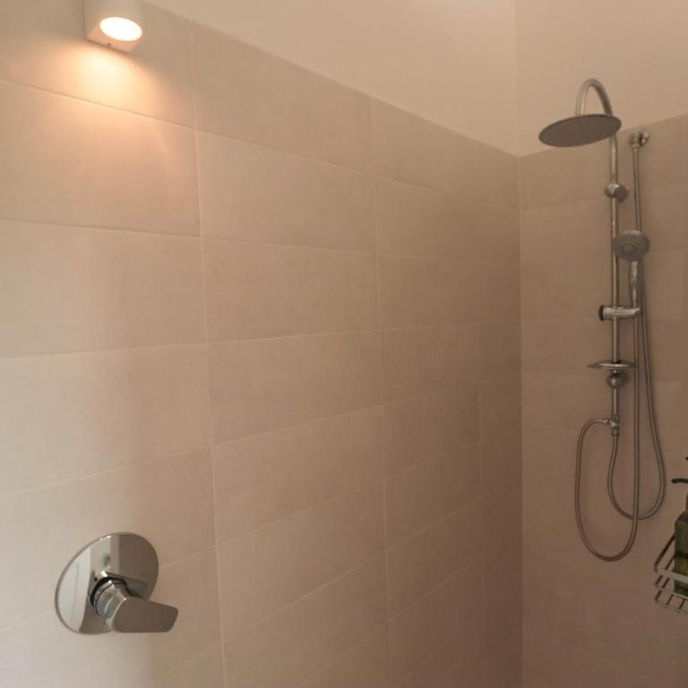 B&B Limone - Double Room with Private Bathroom - 1