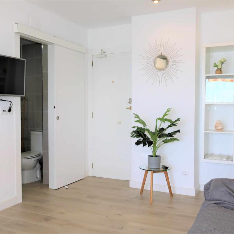 11F 2 dormitorios con vistas al mar - Two-Bedroom Apartment - 12