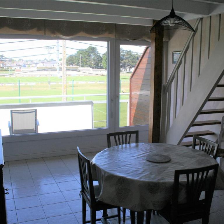 Cosy house with balcony near the sea - Ferienhaus - 2