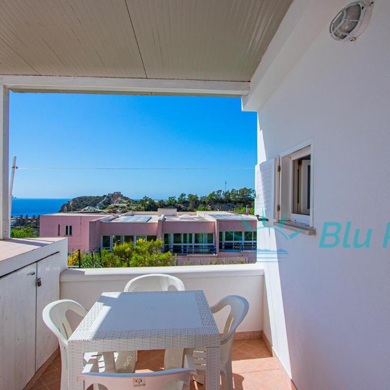 BluPonza - 5 posti in zona Mare - App Parigi - Appartamento con 2 Camere da Letto - 2