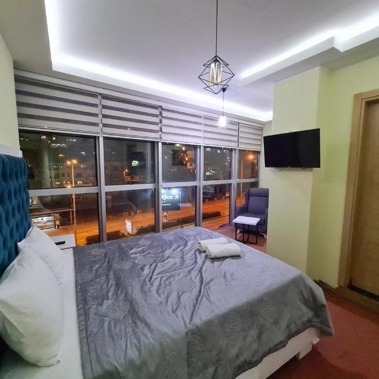 Diamond Hotel & Restaurant - Deluxe Double Room - 5