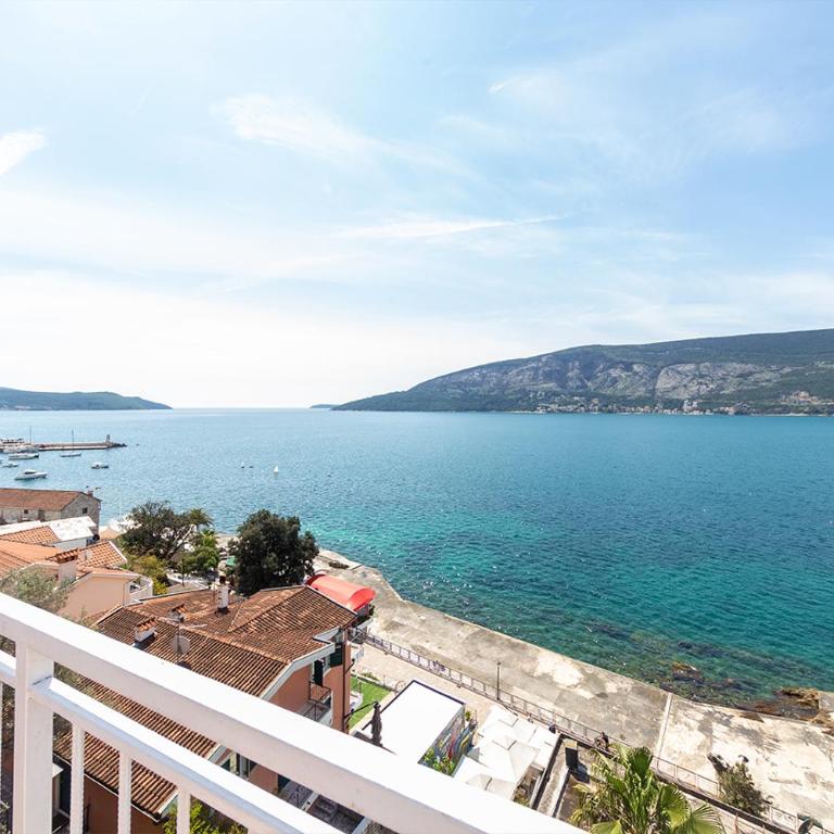Bay View Apartment - Studio with Sea View - 9