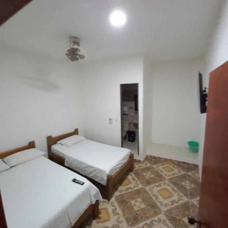 Hotel San Adolfo Carepa - Habitación Doble - 2 camas - 3