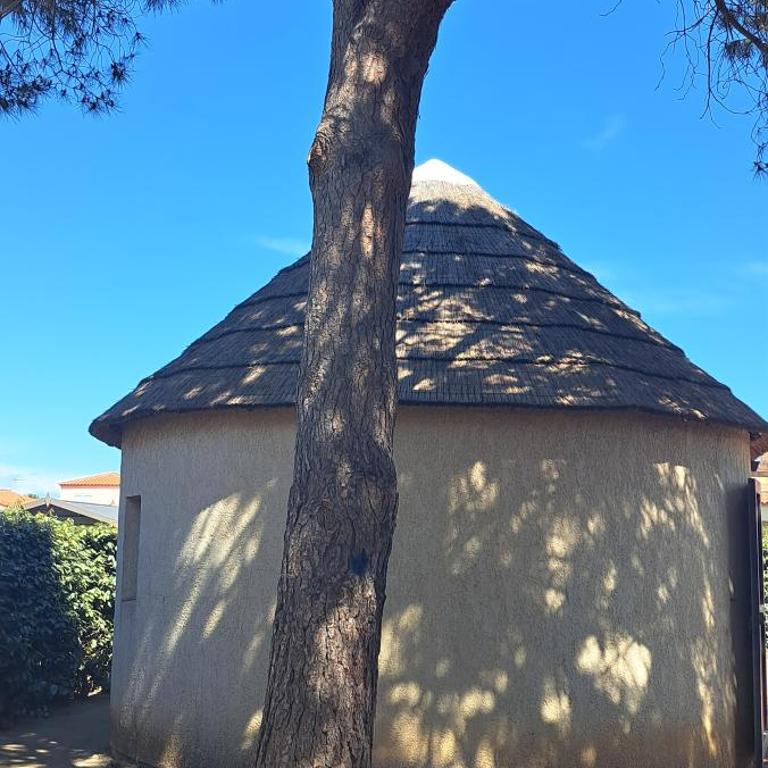 libre du 21 juin au 4 juillet venez prendre la fraîcheur en bord de lac et plage de Barcarès à 800m cabane rénovée 8 couchages possibles - Haus mit 3 Schlafzimmern - 66