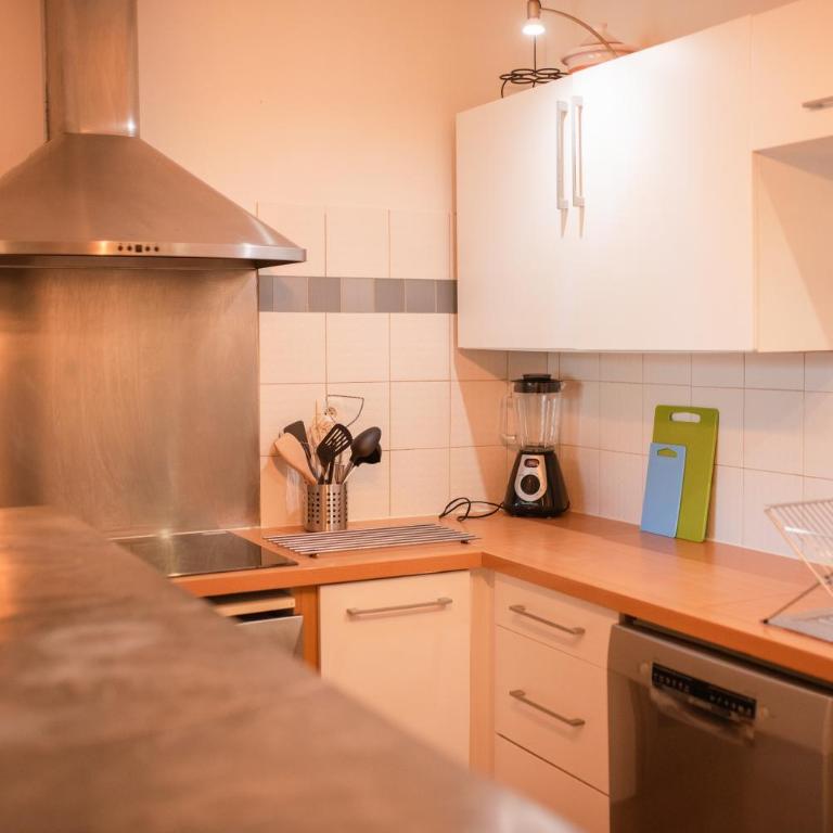 Duplex familial proche plage et commerces - Appartement 2 Chambres - 24